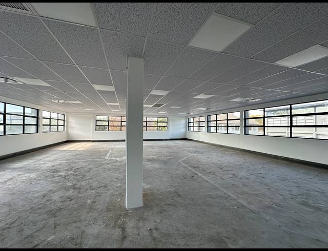230M² OFFICE TO LET IN DORINGKLOOF